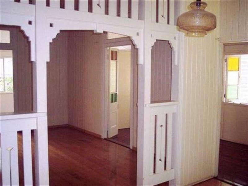 72 Queens Road, Hermit Park QLD 4812