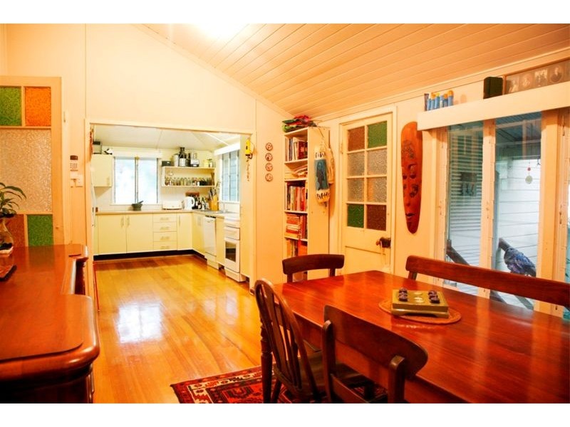 137 Harold Street, West End QLD 4810