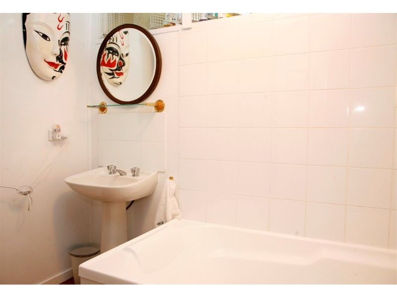 137 Harold Street, West End QLD 4810