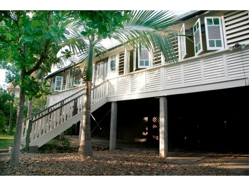 137 Harold Street, West End QLD 4810