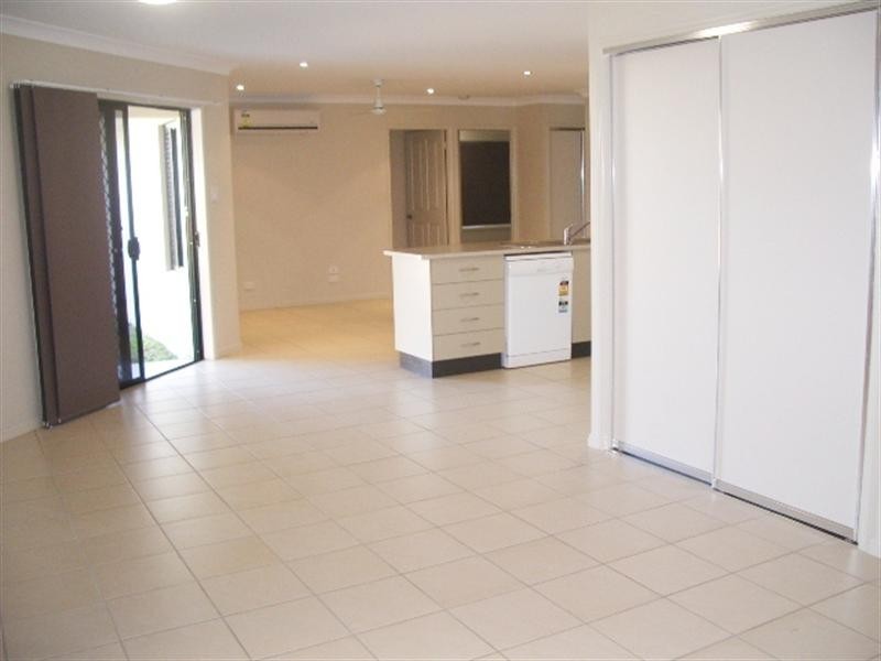 22 Anchorage Circuit, Bushland Beach QLD 4818