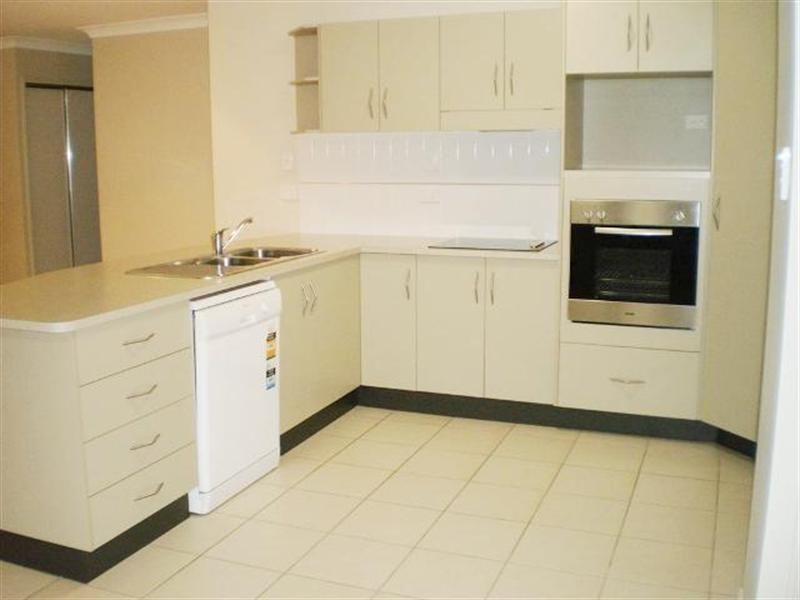 22 Anchorage Circuit, Bushland Beach QLD 4818