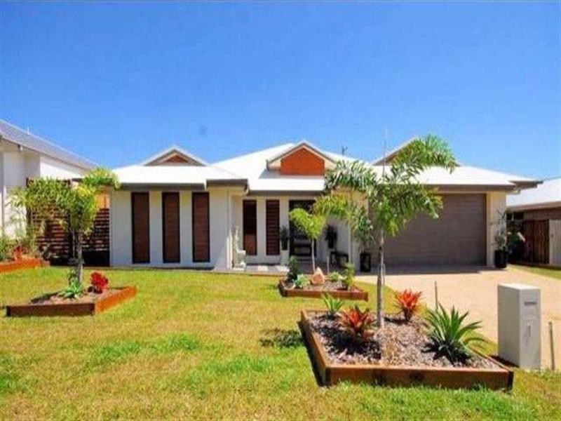 1 Dugong Court, Bushland Beach QLD 4818