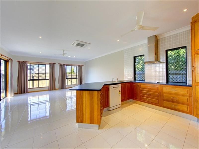 120 River Boulevard, Idalia QLD 4811