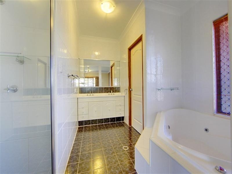 120 River Boulevard, Idalia QLD 4811