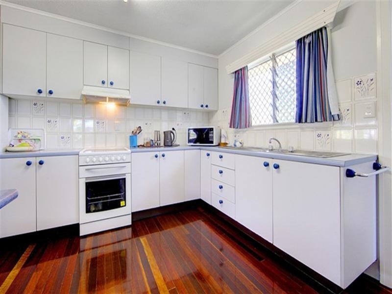 17 Cambridge Street, Currajong QLD 4812