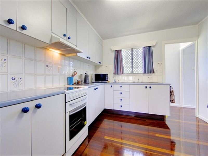 17 Cambridge Street, Currajong QLD 4812