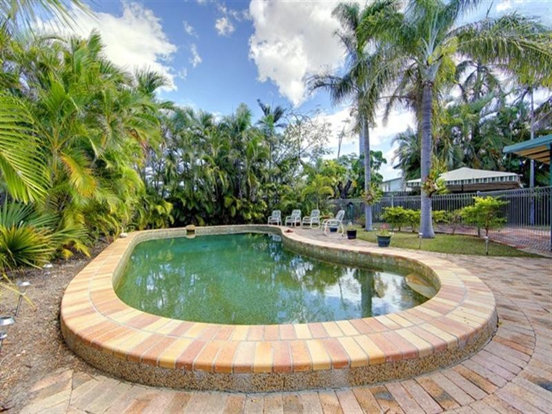 17 Cambridge Street, Currajong QLD 4812