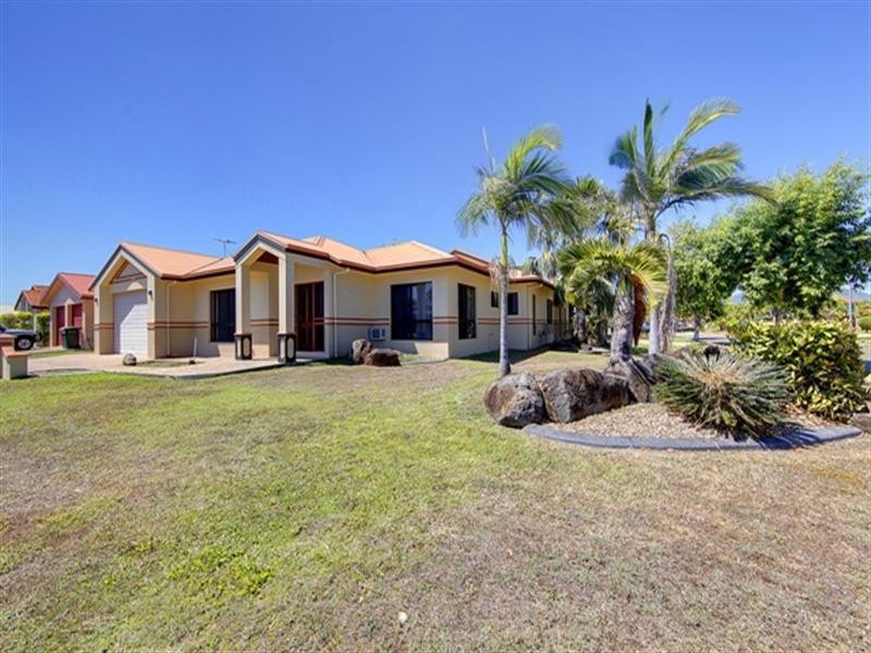 11 Sullivan Place, Lots 1 and 2, Kirwan QLD 4817