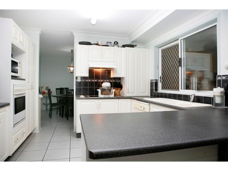 34 Heferen Crescent, Black River QLD 4818