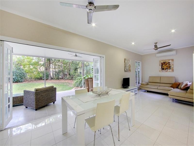 39 Ahearne Street, Hermit Park QLD 4812