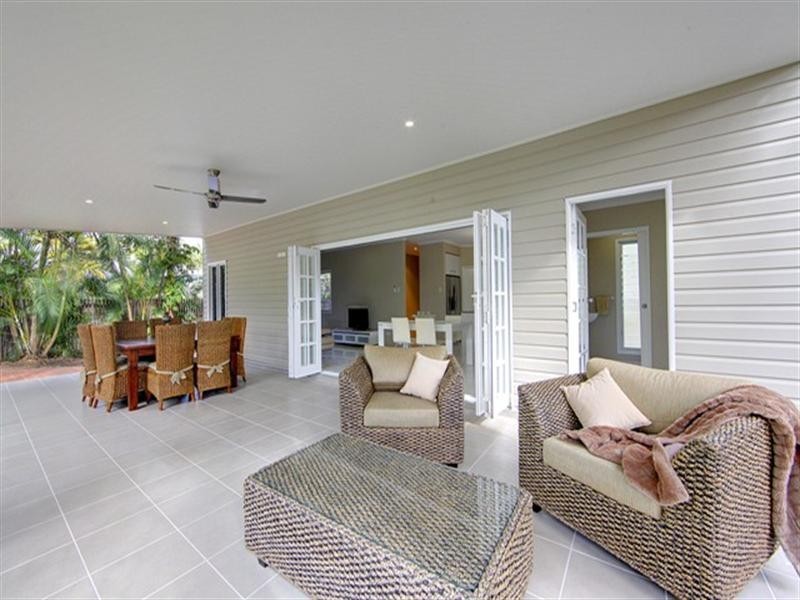 39 Ahearne Street, Hermit Park QLD 4812