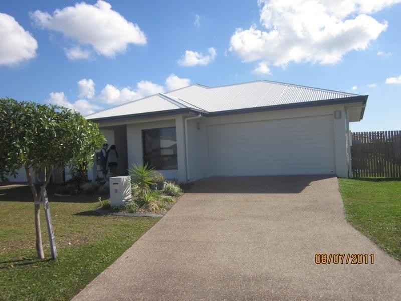 11 Ningaloo Crescent, Burdell QLD 4818