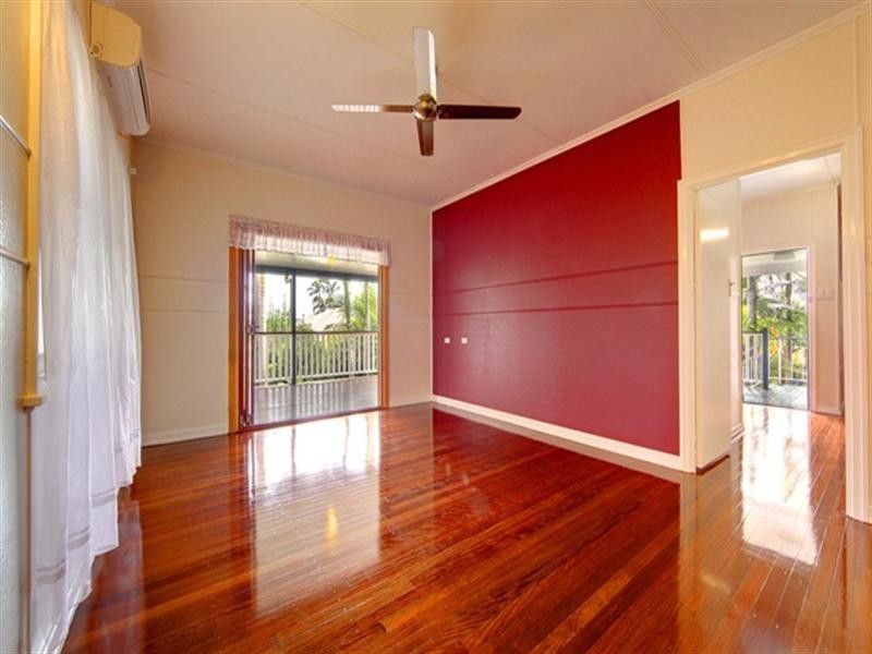 13 Mango Avenue, Mundingburra QLD 4812