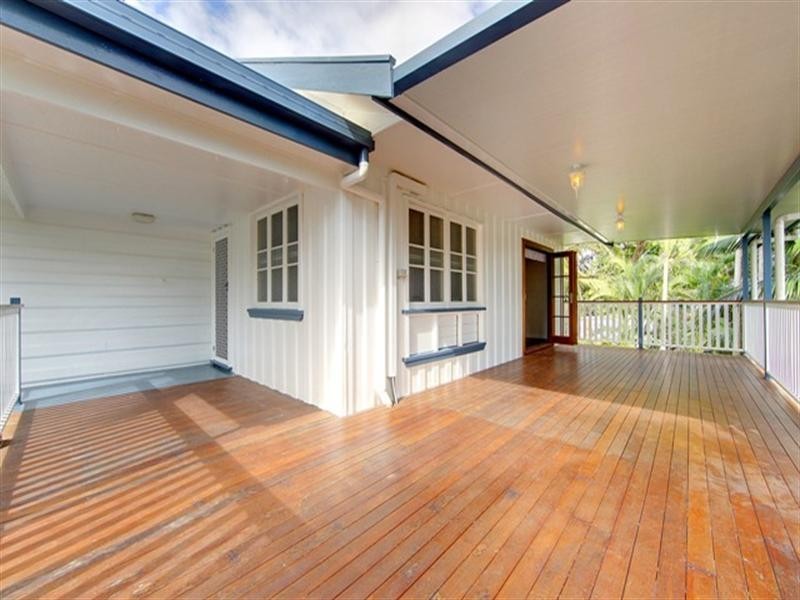 13 Mango Avenue, Mundingburra QLD 4812