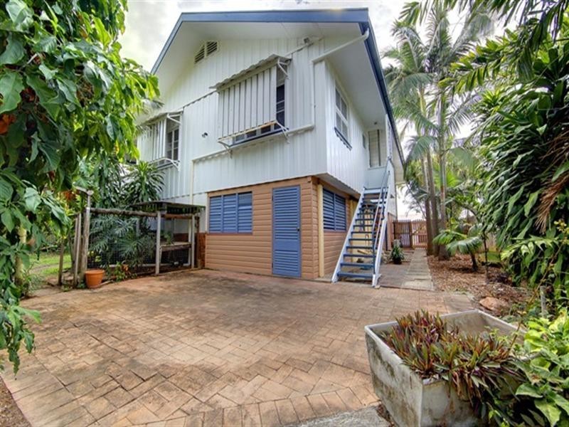 13 Mango Avenue, Mundingburra QLD 4812