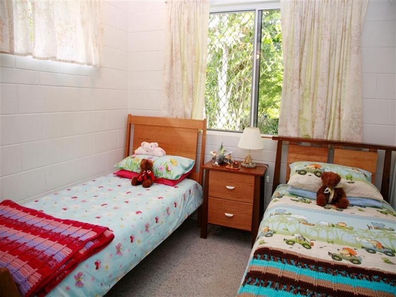 2/15 Tuffley Street, West End QLD 4810