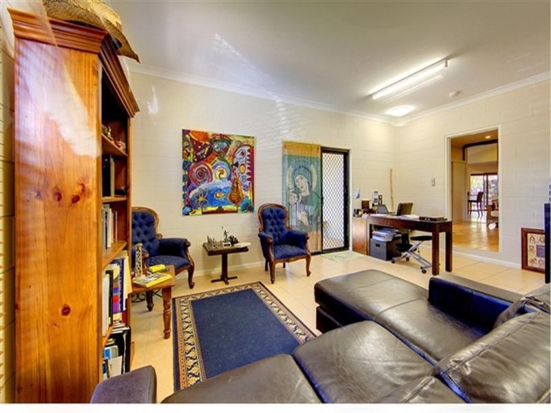 21 Meadowbrook Drive, Aitkenvale QLD 4814