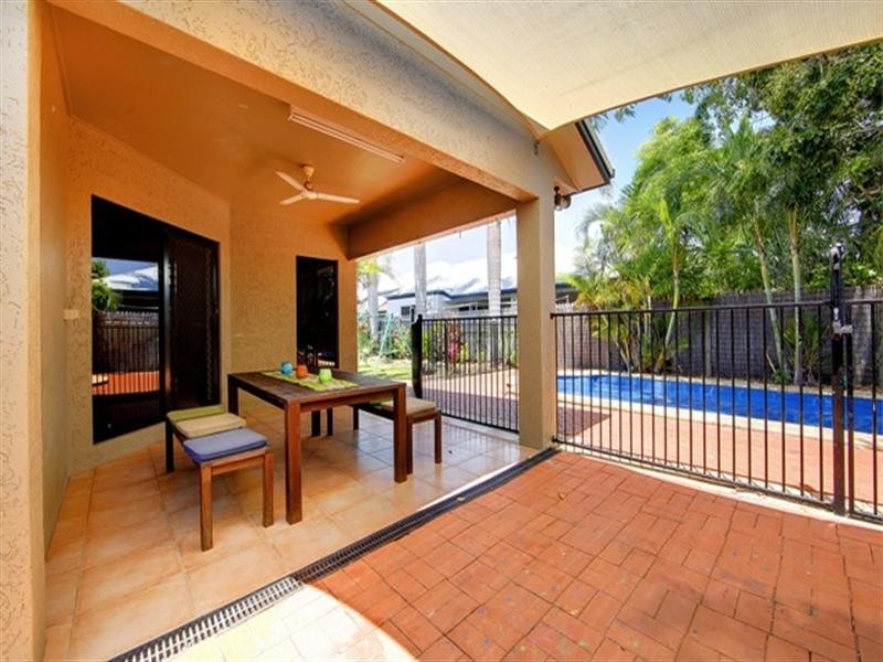 21 Meadowbrook Drive, Aitkenvale QLD 4814