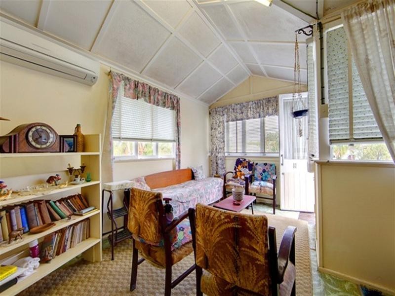 38 Carmody Street, Hermit Park QLD 4812