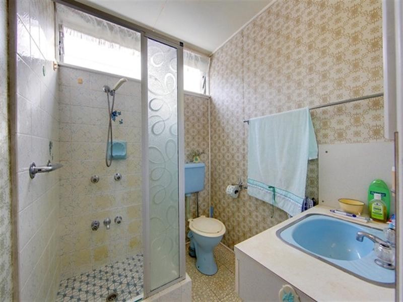 38 Carmody Street, Hermit Park QLD 4812