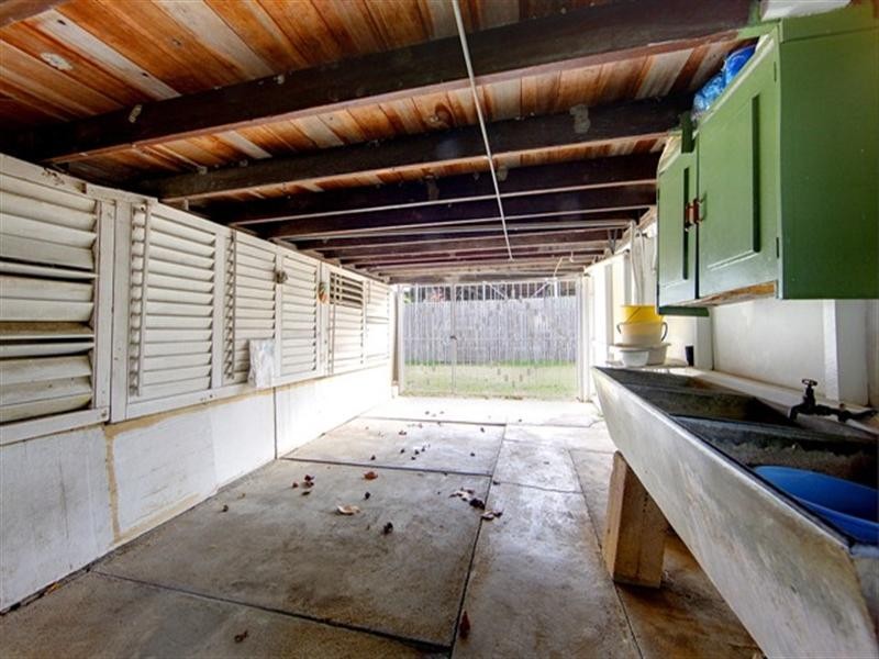 38 Carmody Street, Hermit Park QLD 4812