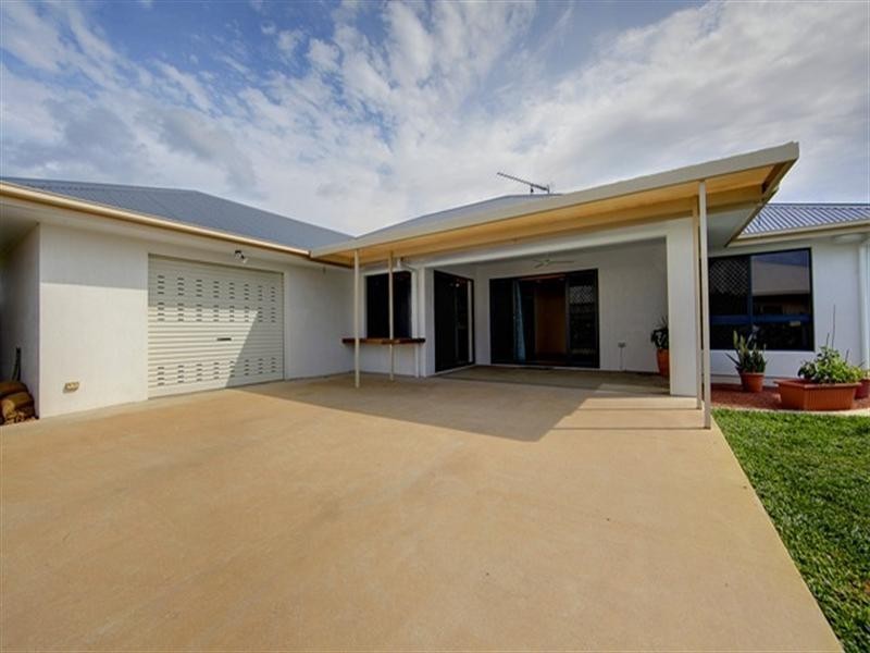 7 St Albans Road, Mount Louisa QLD 4814