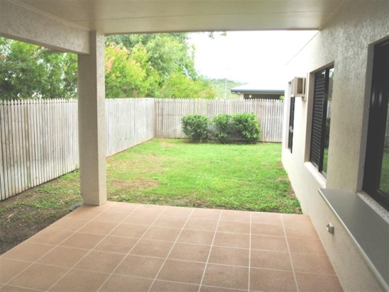 15 Eungella Court, Bushland Beach QLD 4818