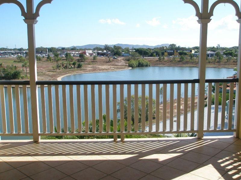 17/24-28 Martinez Avenue, West End QLD 4810