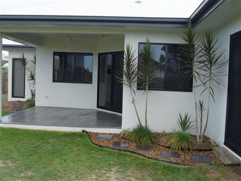 11 Ningaloo Crescent, Burdell QLD 4818