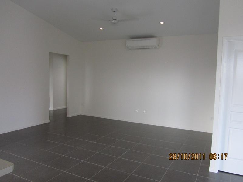 19 Bilbao Place, Bushland Beach QLD 4818