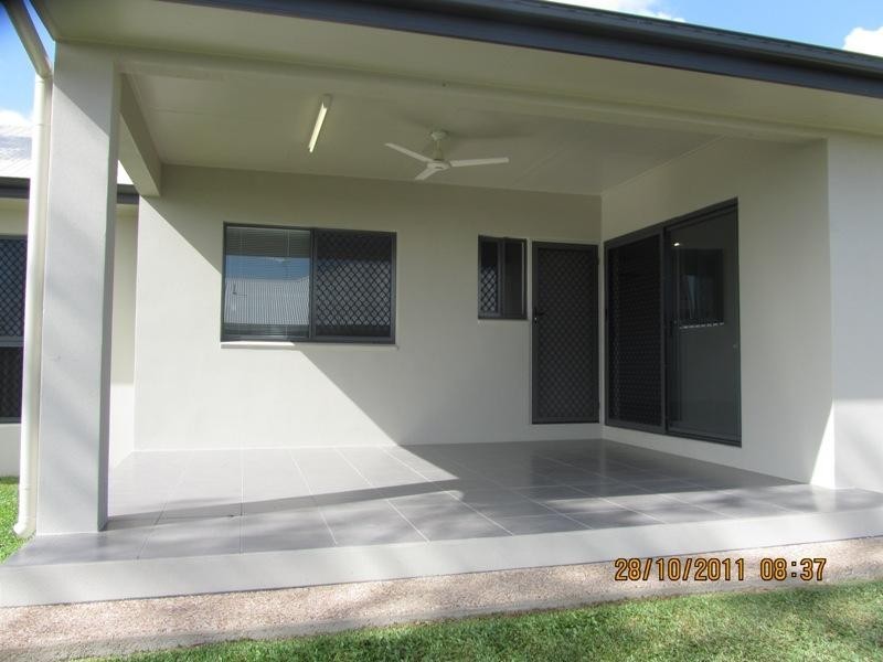 19 Bilbao Place, Bushland Beach QLD 4818