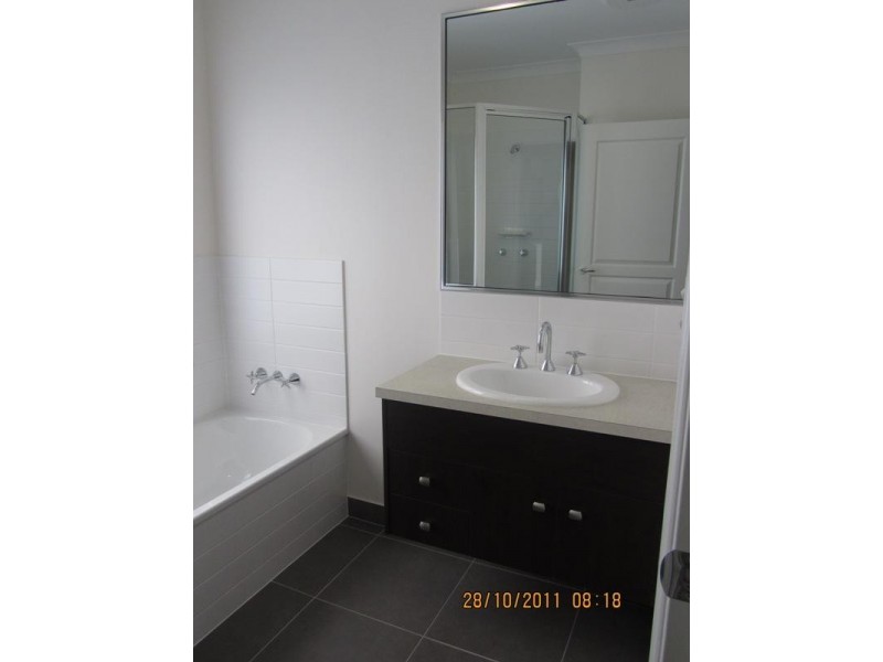 19 Bilbao Place, Bushland Beach QLD 4818