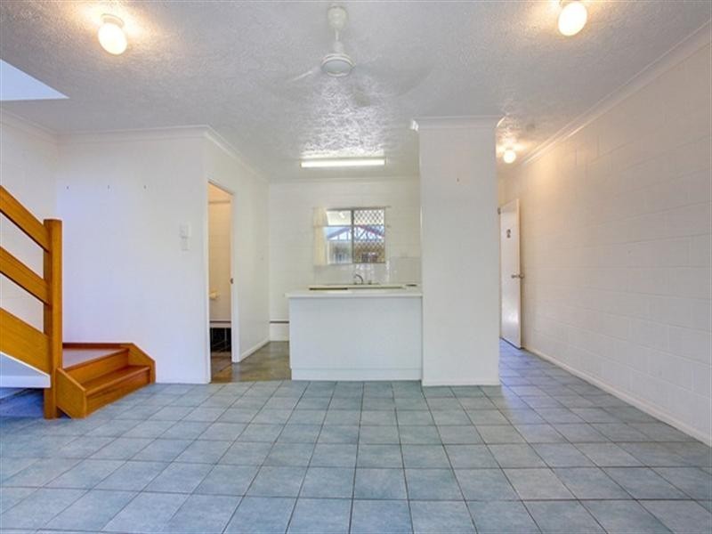 Unit 12/7-13 McIlwraith Street, South Townsville QLD 4810