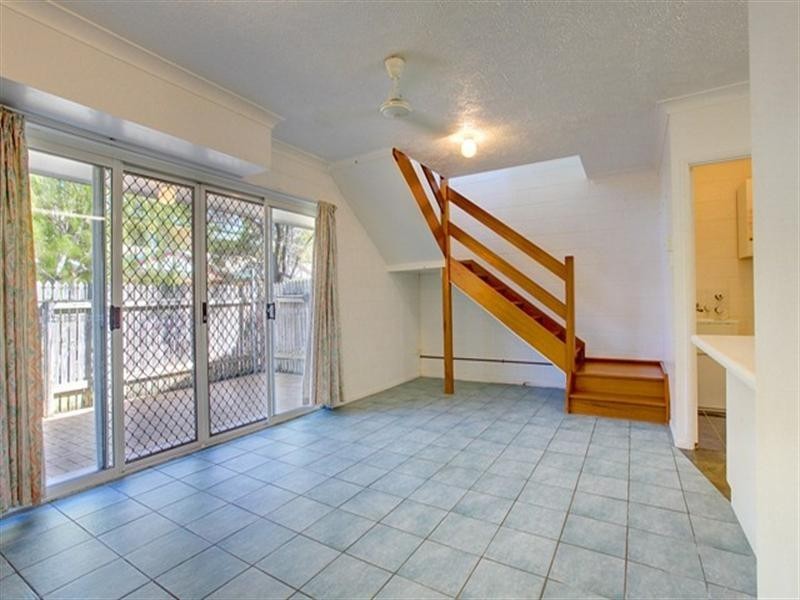 Unit 12/7-13 McIlwraith Street, South Townsville QLD 4810