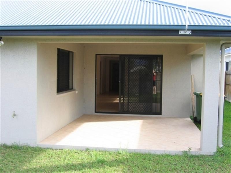 92 Estuary Parade, Douglas QLD 4814