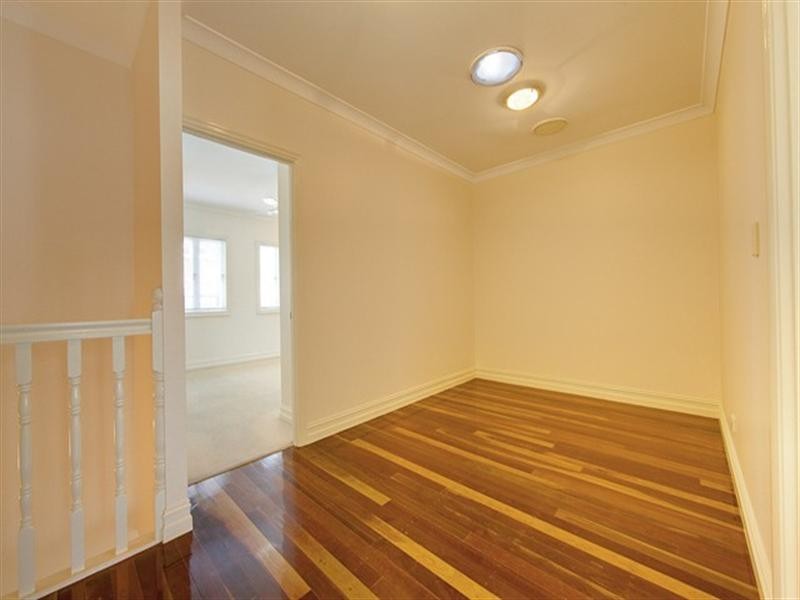 2/15 Cleveland Terrace, North Ward QLD 4810