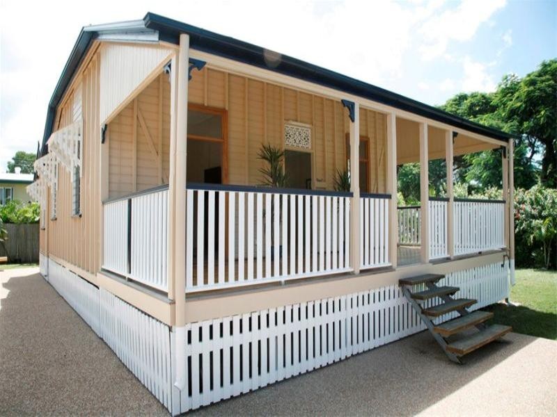 25 Gladstone Street, Pimlico QLD 4812