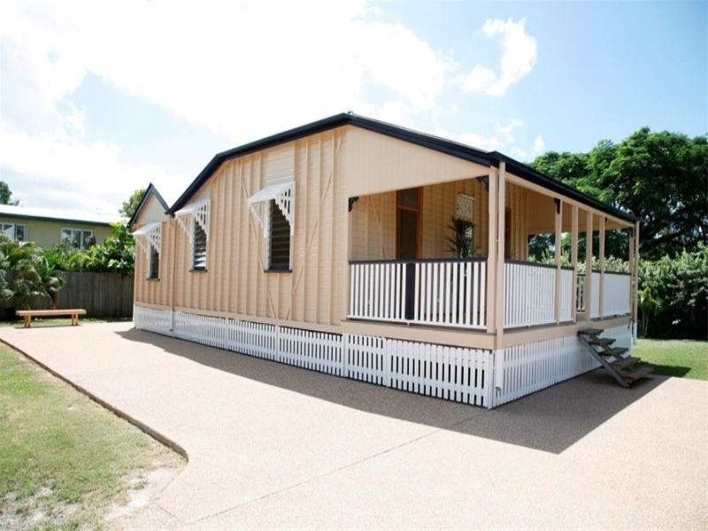 25 Gladstone Street, Pimlico QLD 4812