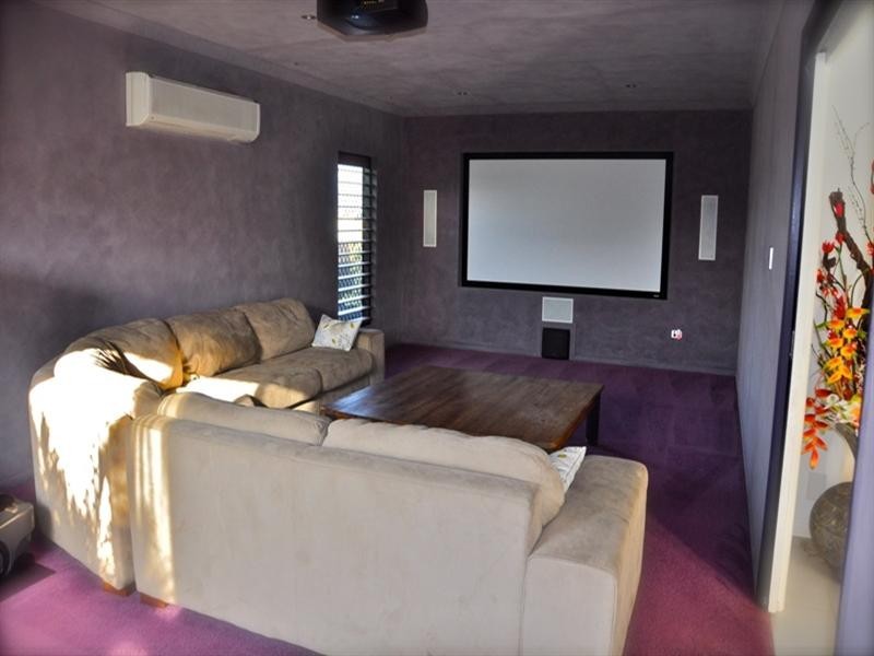 41 Minaret Way, Mount Louisa QLD 4814