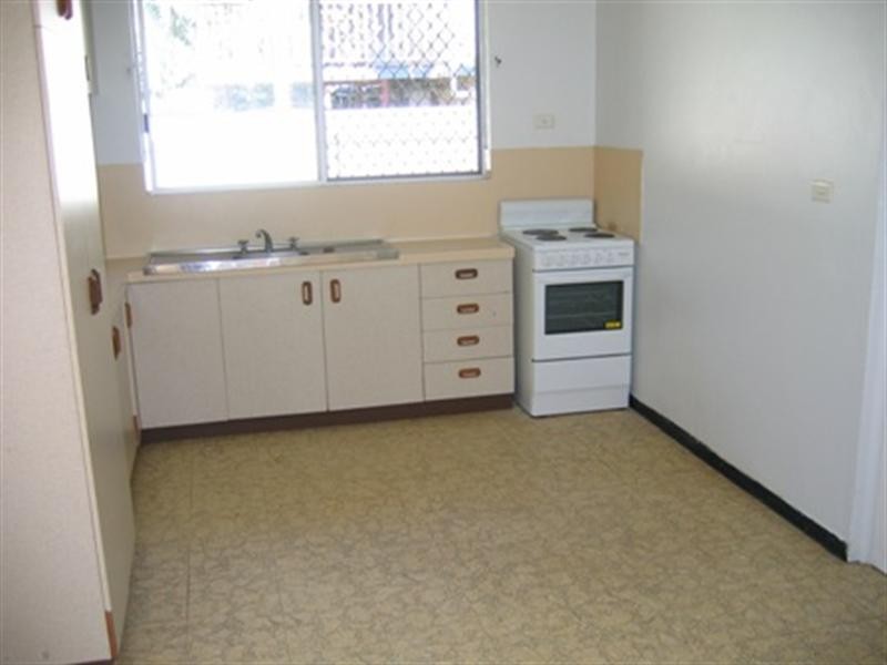 2/16 Garden Street, Mundingburra QLD 4812