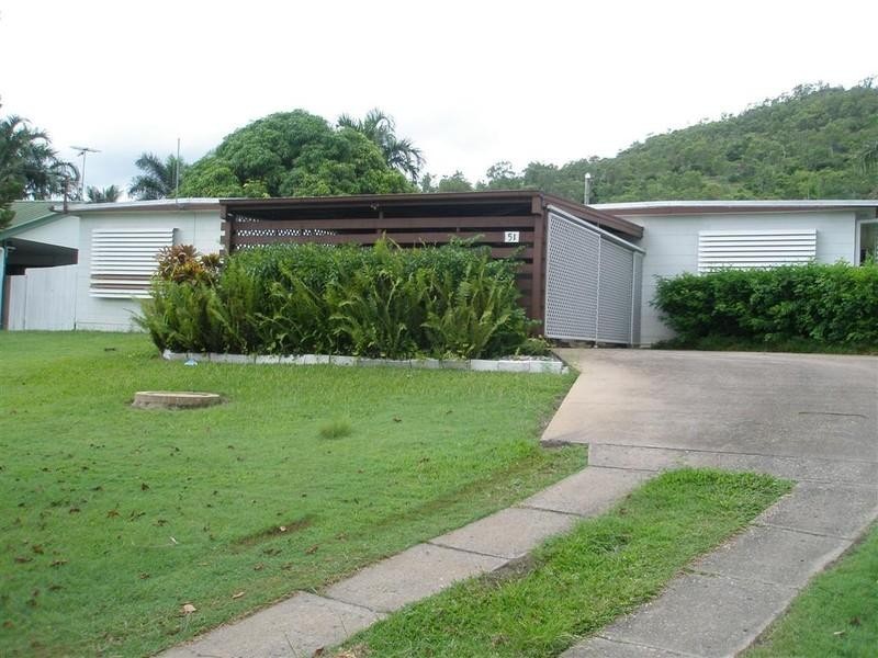 2/51 Mt louisa Drive, Mount Louisa QLD 4814