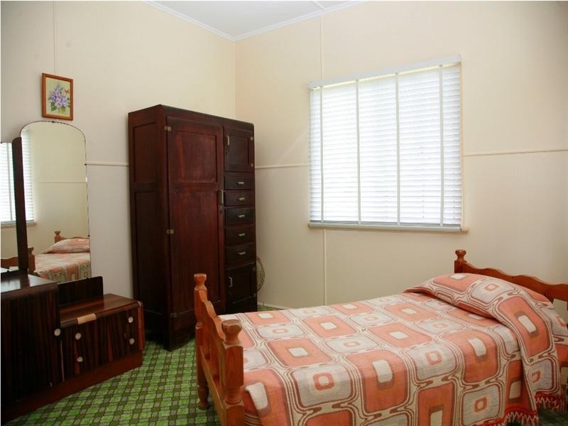 8 Haig Street, Pimlico QLD 4812