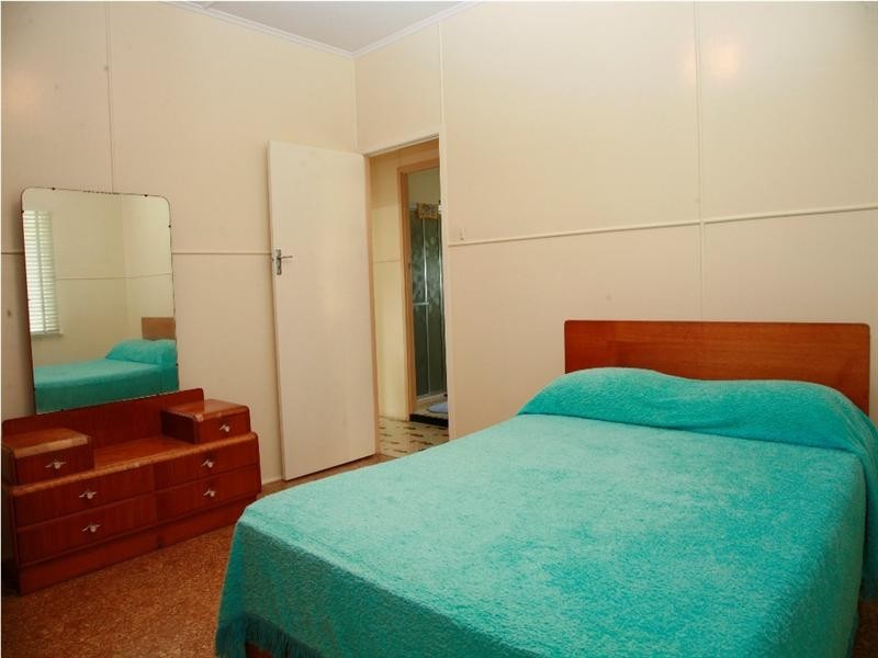 8 Haig Street, Pimlico QLD 4812