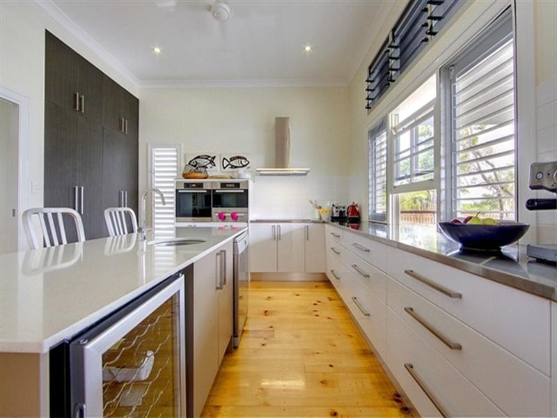 11 Whyte Street, Hermit Park QLD 4812