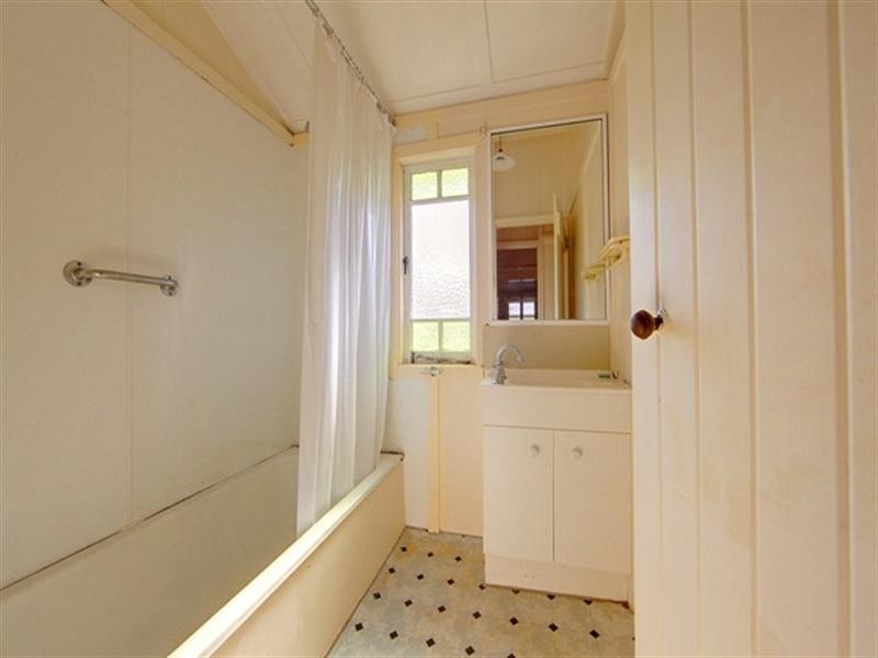 14 Gleeson, Hermit Park QLD 4812