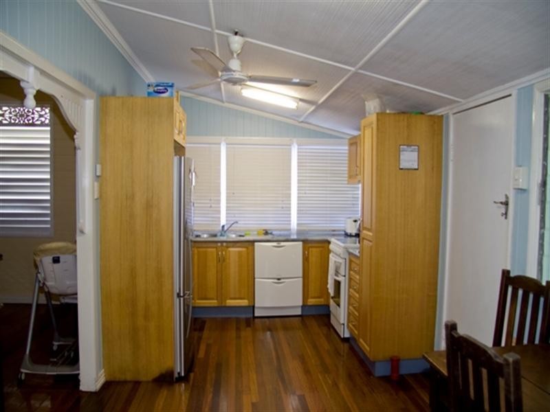 35 Sixth Street, South Townsville QLD 4810