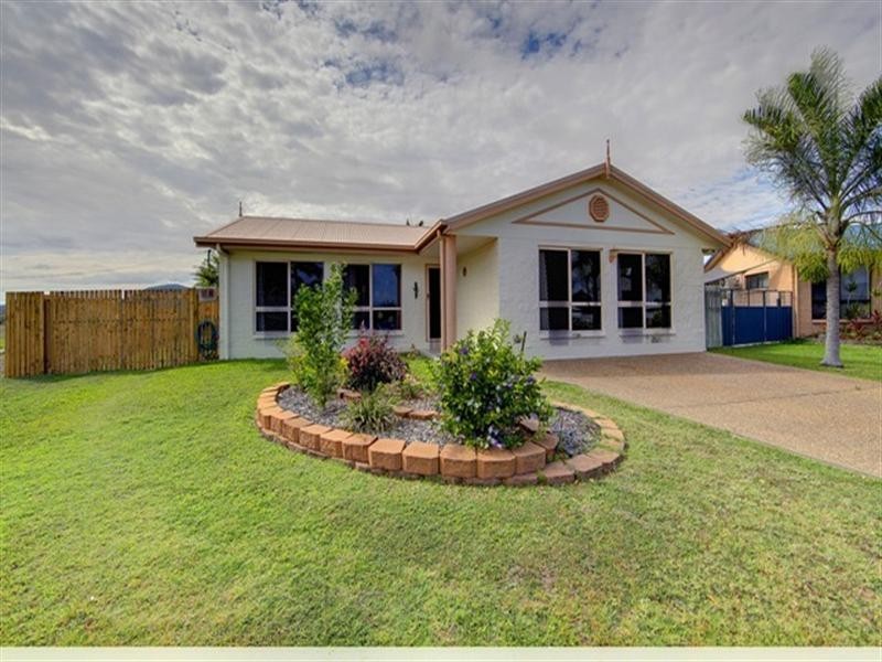 10 Waterman Close, Kirwan QLD 4817