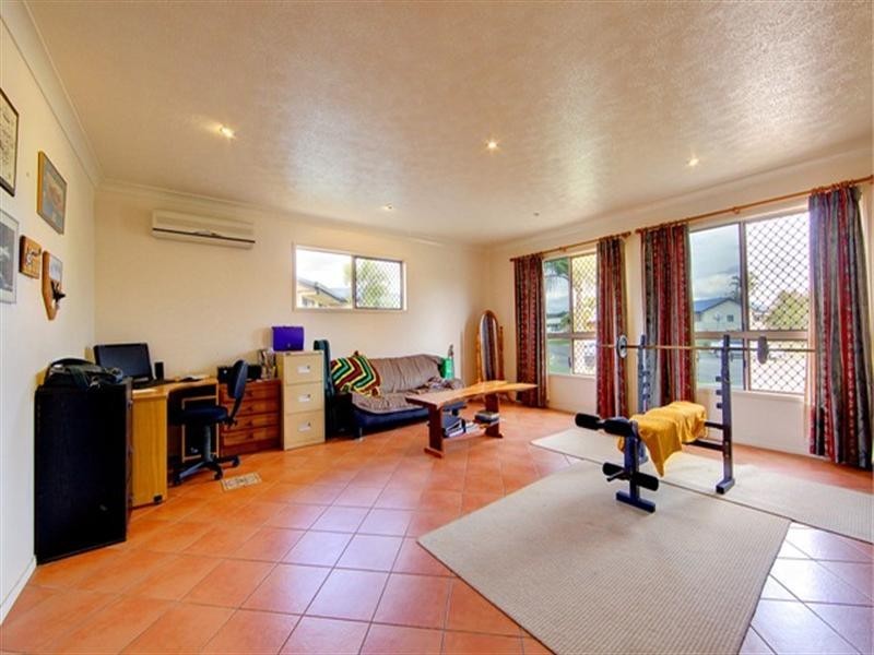 10 Waterman Close, Kirwan QLD 4817