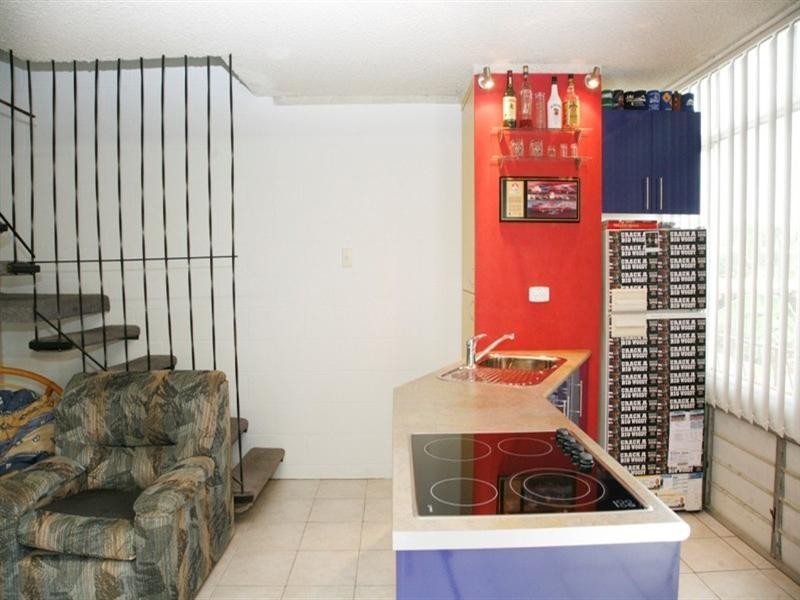 2/39 Cook Street, North Ward QLD 4810